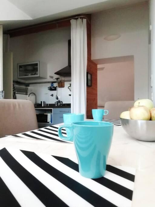 トリノLa Casa Di Marta - Ampia Ed Accogliente Mansarda In Piazza Statutoアパートメント エクステリア 写真
