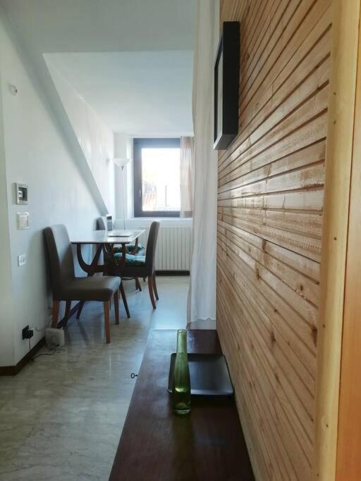 トリノLa Casa Di Marta - Ampia Ed Accogliente Mansarda In Piazza Statutoアパートメント エクステリア 写真